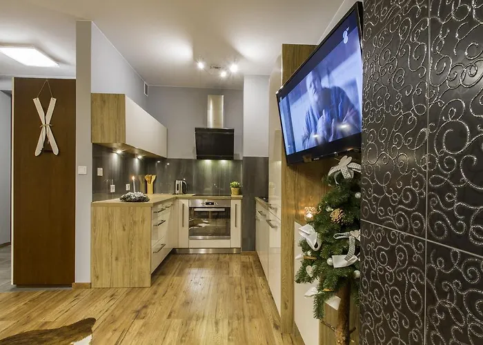 Pod Giewontem זקופאנה