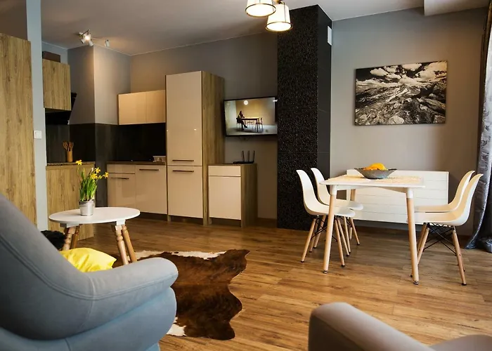 Pod Giewontem זקופאנה